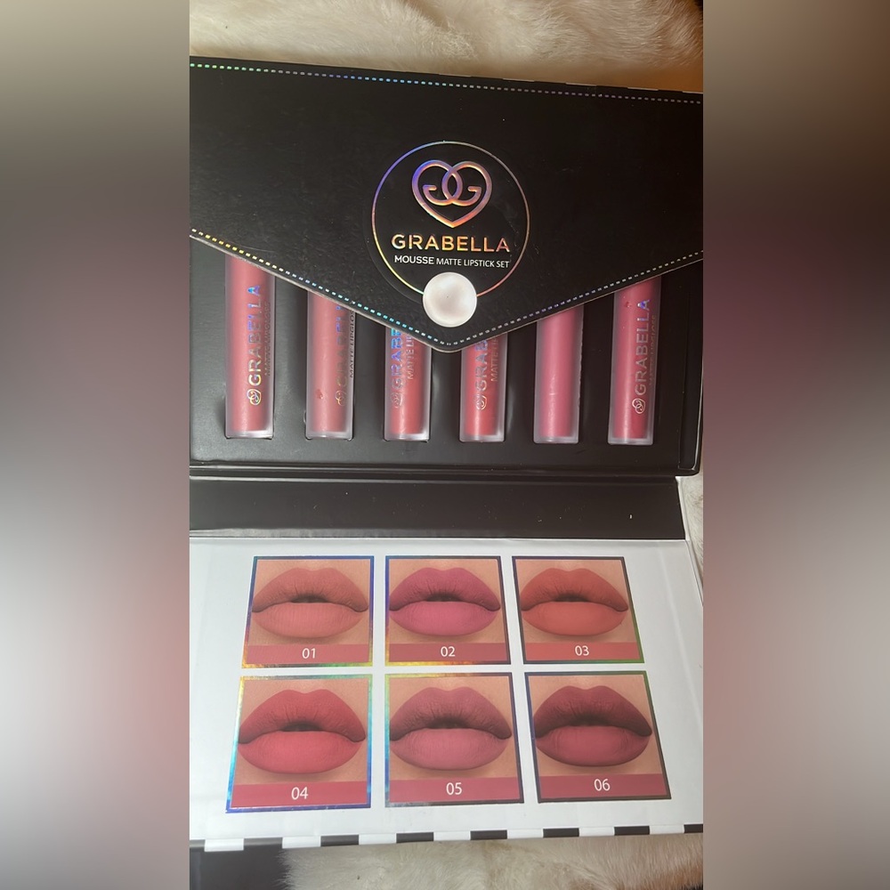 GRABELLA LIP GLOSS